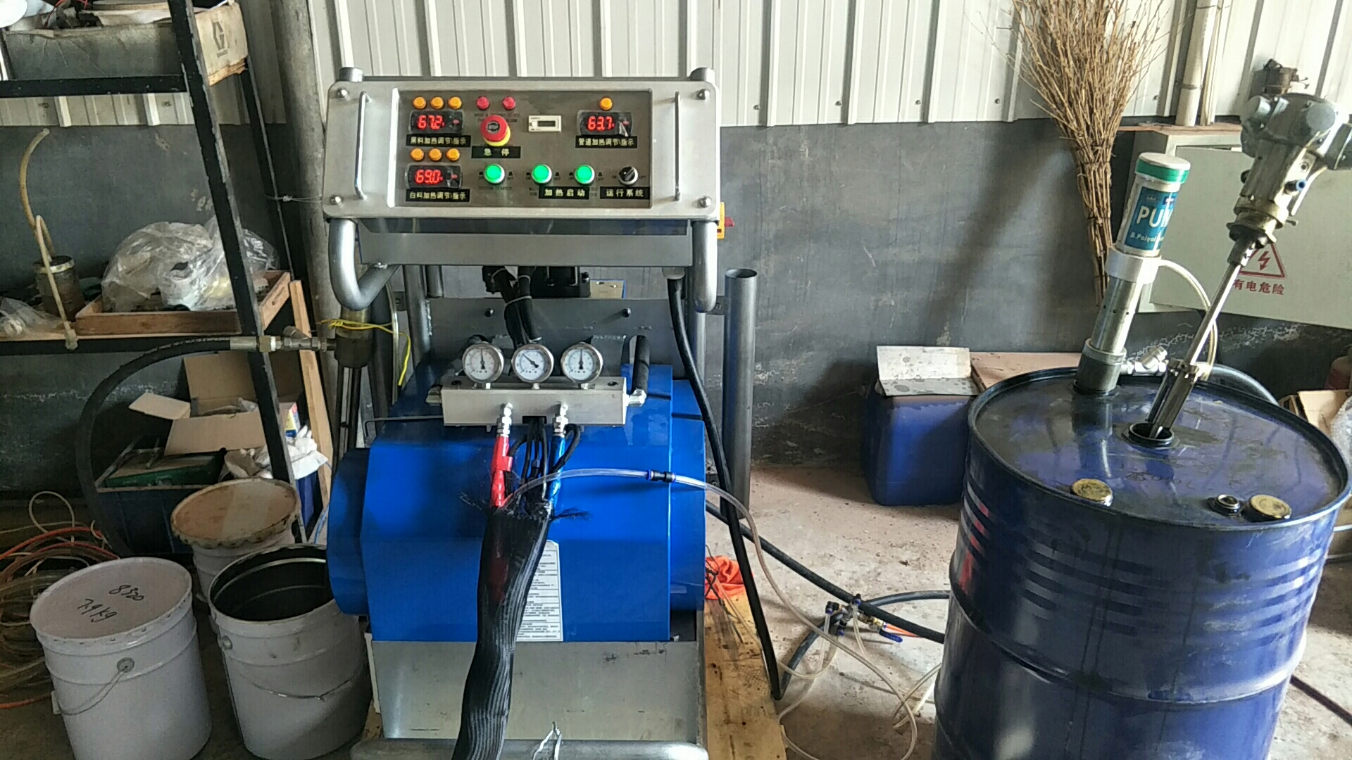 AH3500L工件喷聚脲耐磨