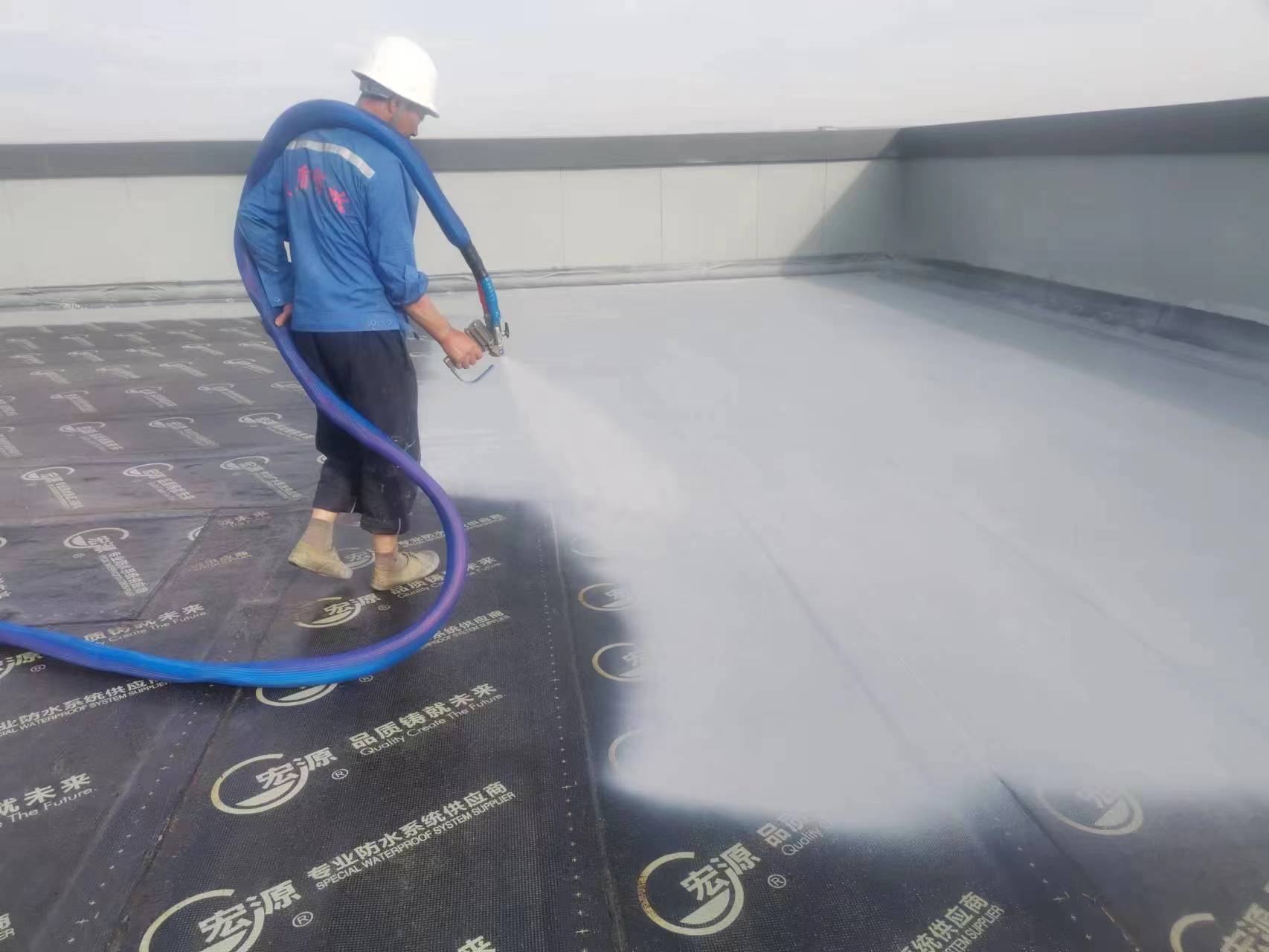 AH5000屋顶卷材聚脲喷涂